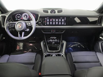 2025 Porsche Cayenne Coupe