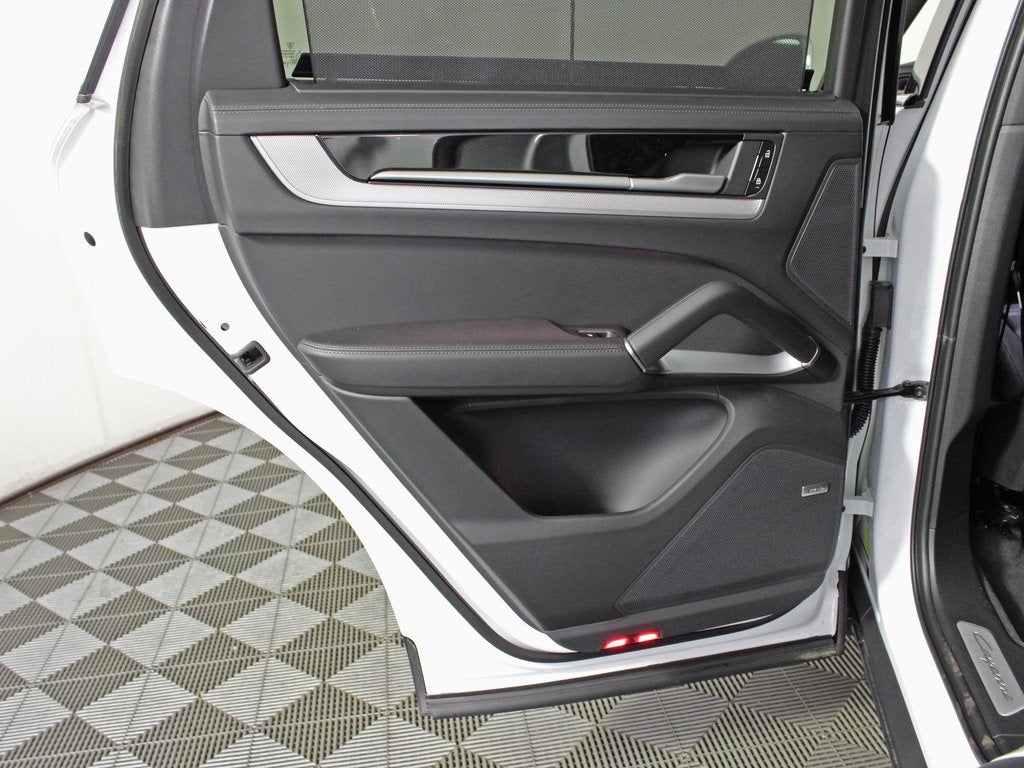 2025 Porsche Cayenne Coupe