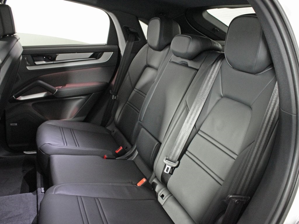 2025 Porsche Cayenne Coupe