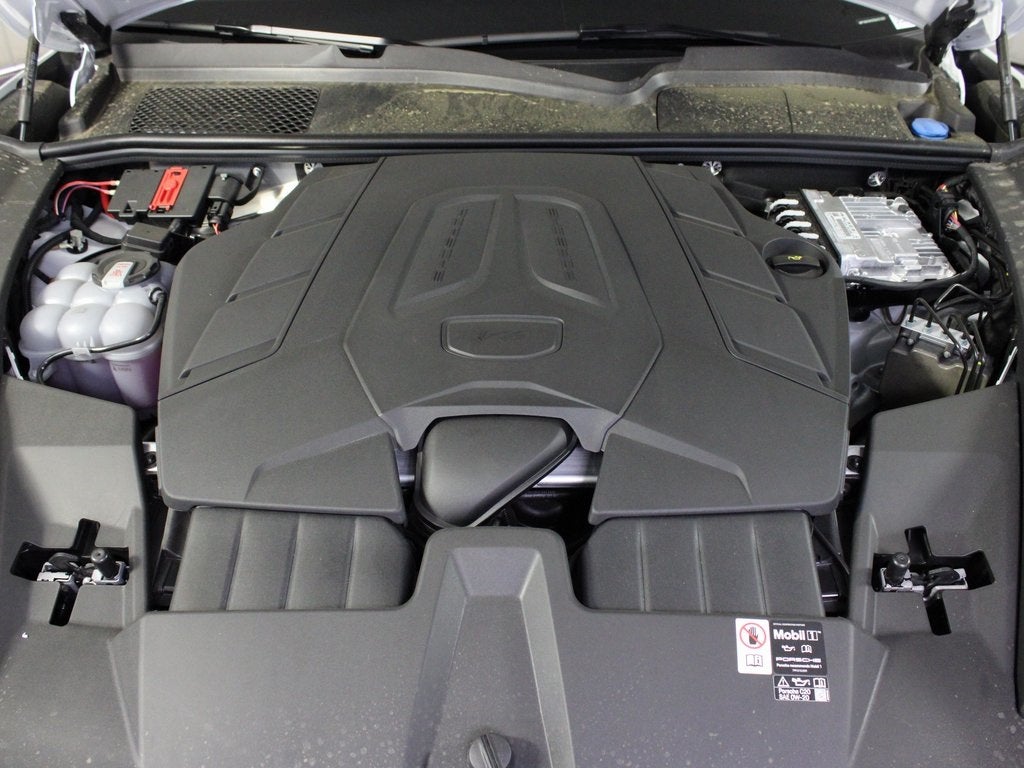 2025 Porsche Cayenne Coupe