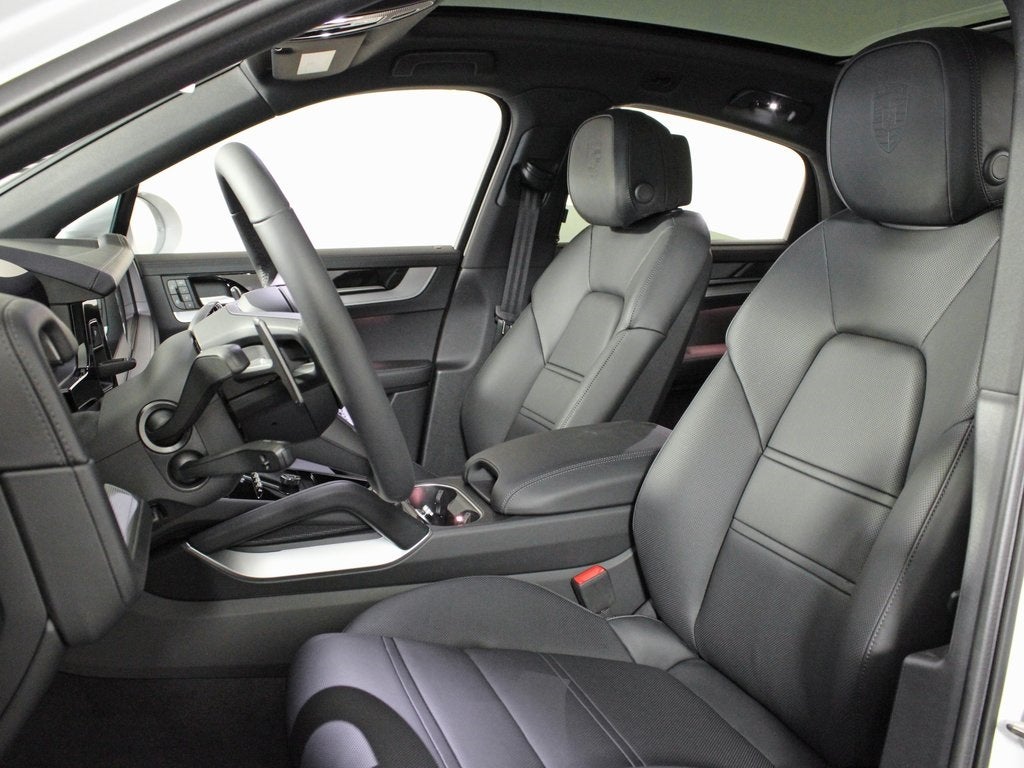 2025 Porsche Cayenne Coupe