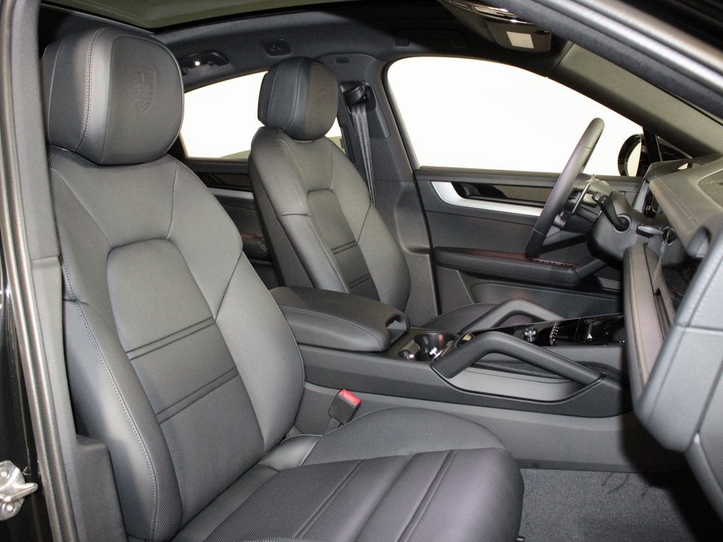 2026 Porsche Cayenne E-Hybrid Coupe