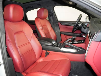 2023 Porsche Cayenne Turbo