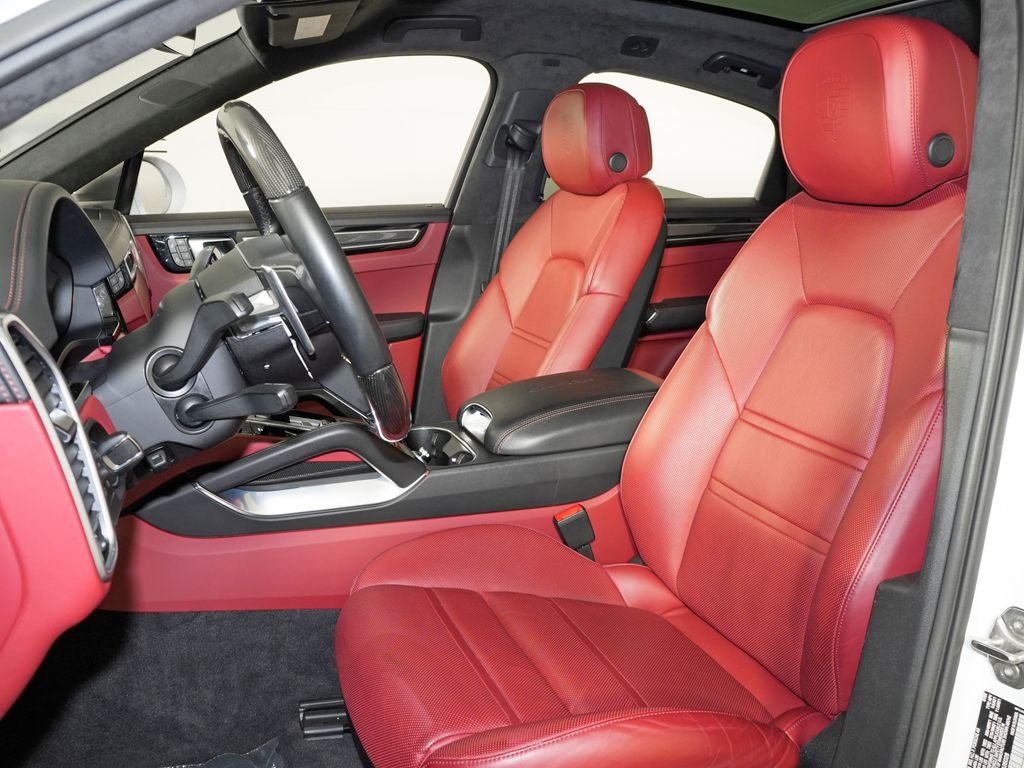 2023 Porsche Cayenne Turbo