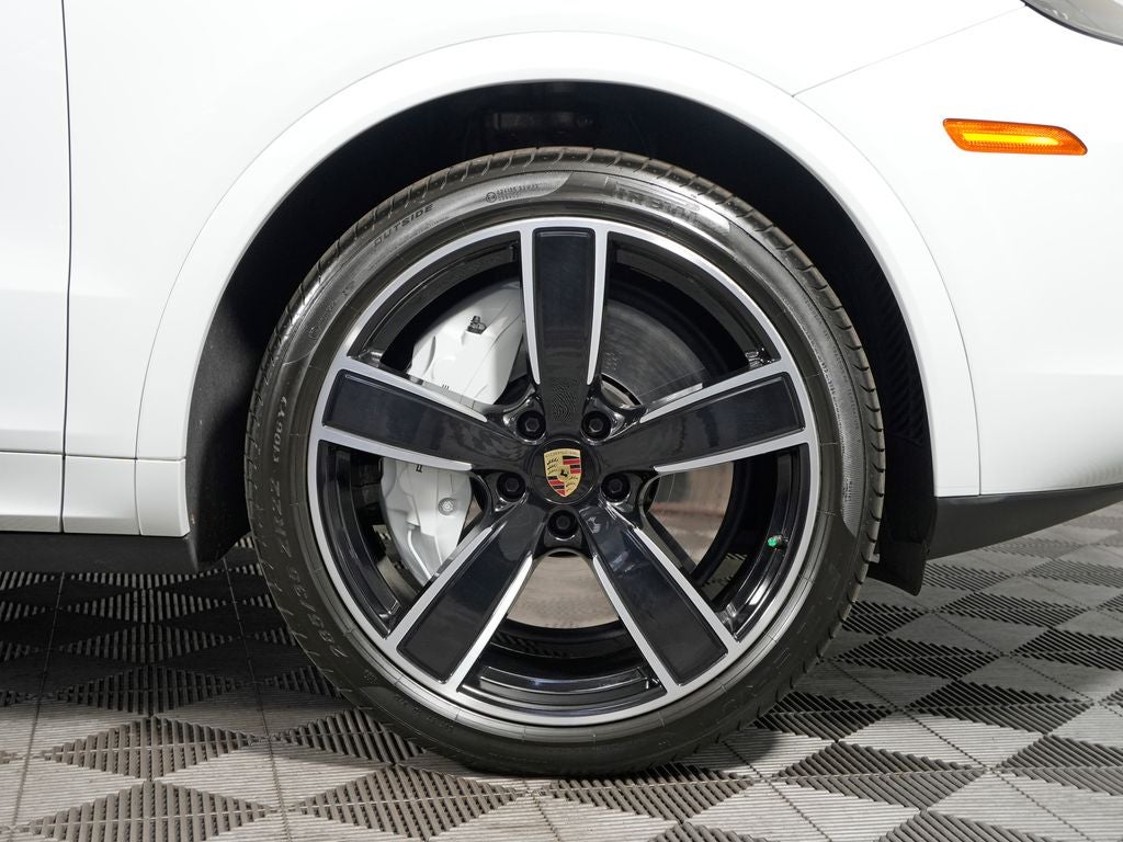 2023 Porsche Cayenne Turbo