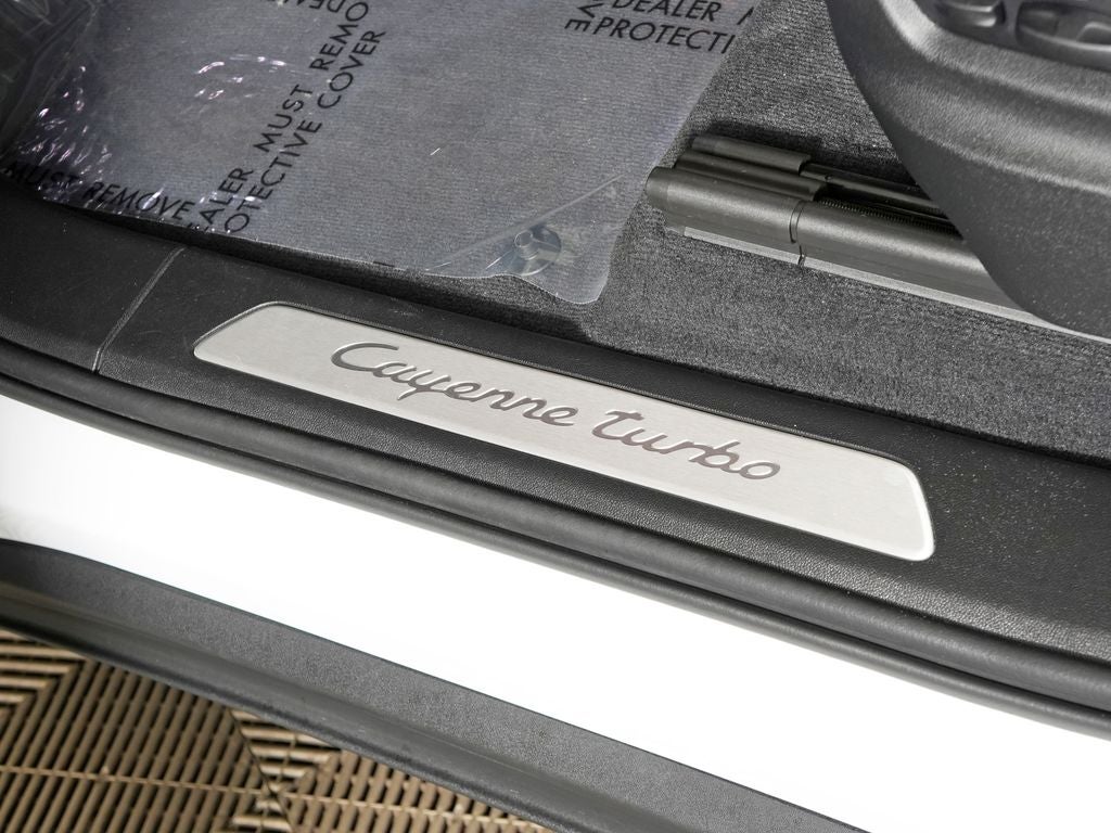 2023 Porsche Cayenne Turbo