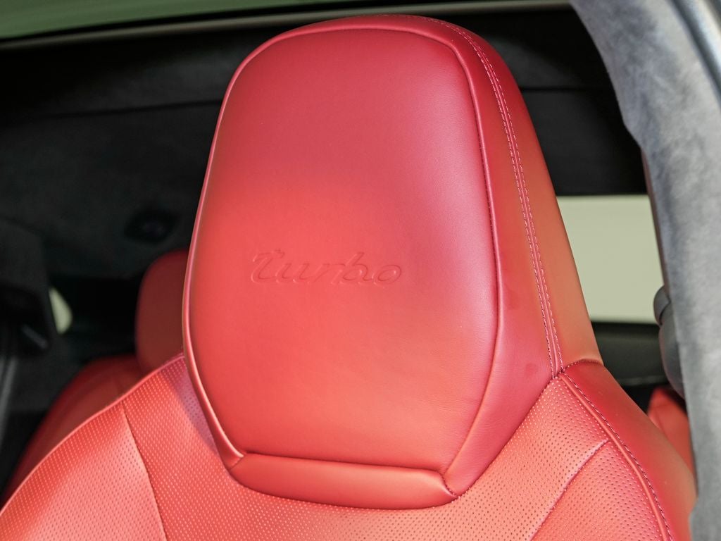 2023 Porsche Cayenne Turbo