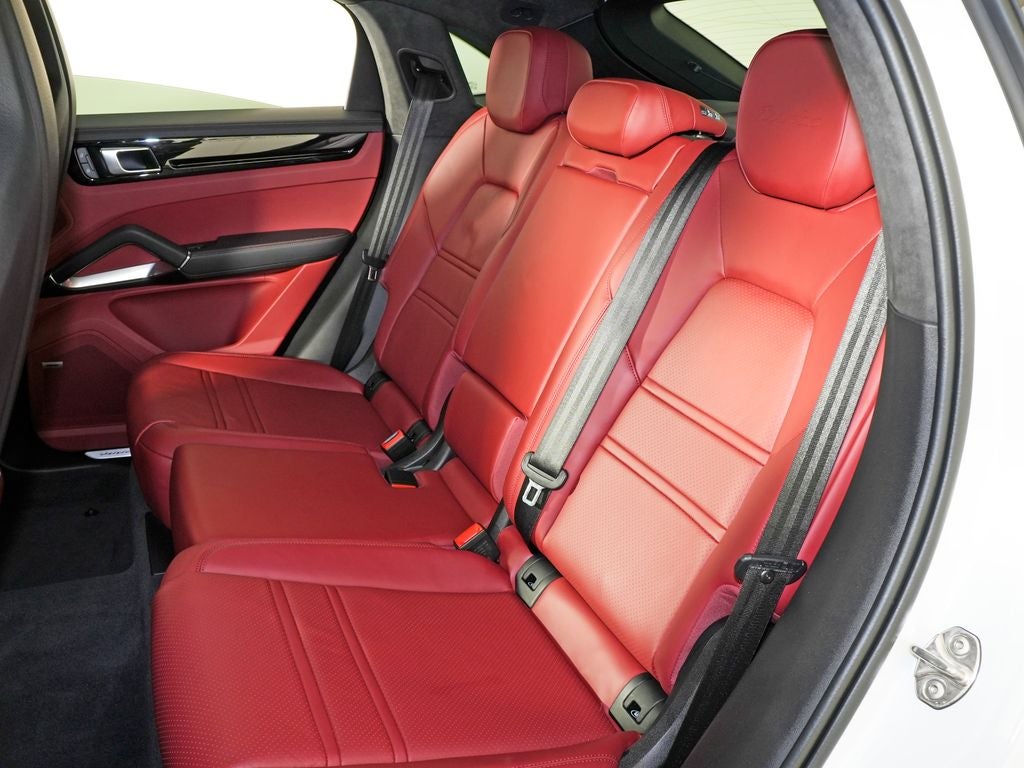 2023 Porsche Cayenne Turbo