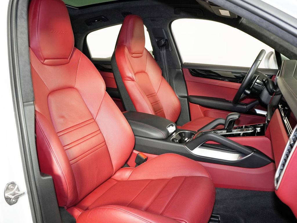 2023 Porsche Cayenne Turbo