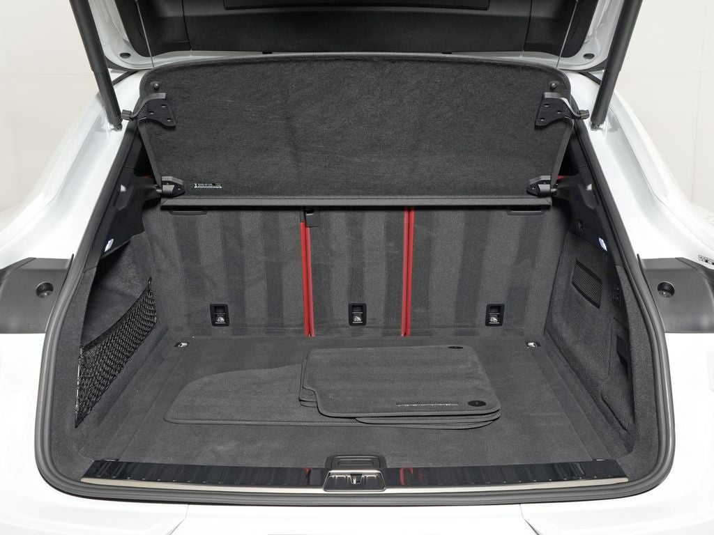 2023 Porsche Cayenne Turbo