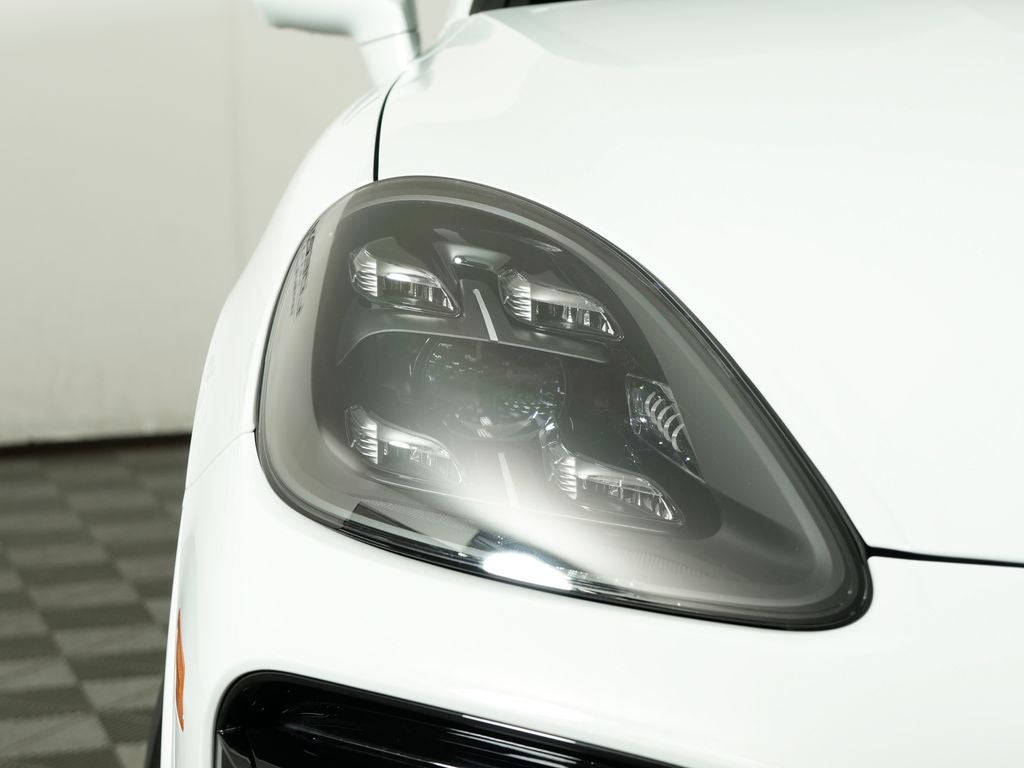 2023 Porsche Cayenne Turbo