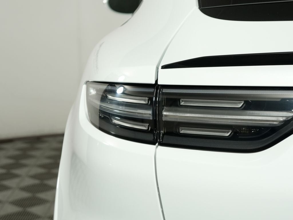 2023 Porsche Cayenne Turbo