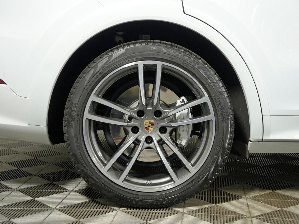 2023 Porsche Cayenne Turbo