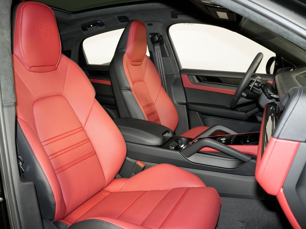 2026 Porsche Cayenne GTS Coupe