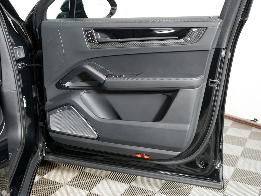 2026 Porsche Cayenne GTS Coupe