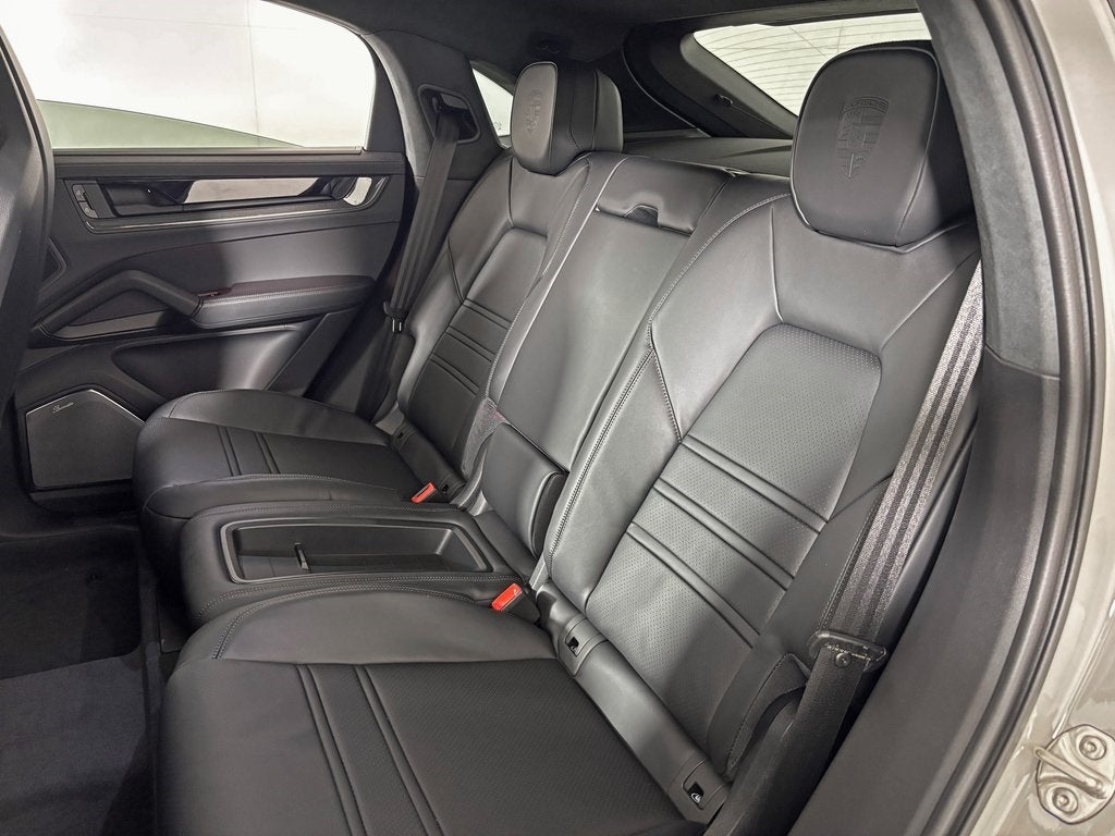 2026 Porsche Cayenne GTS Coupe