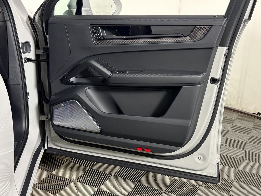 2026 Porsche Cayenne GTS Coupe