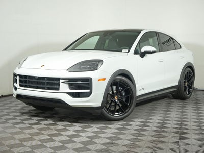2025 Porsche Cayenne GTS