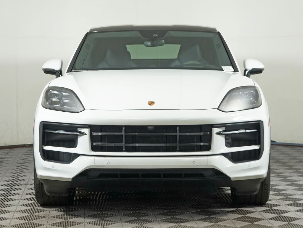 2025 Porsche Cayenne GTS