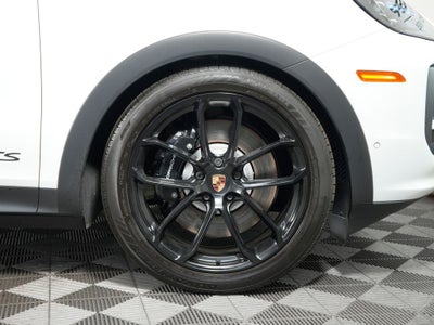 2025 Porsche Cayenne GTS