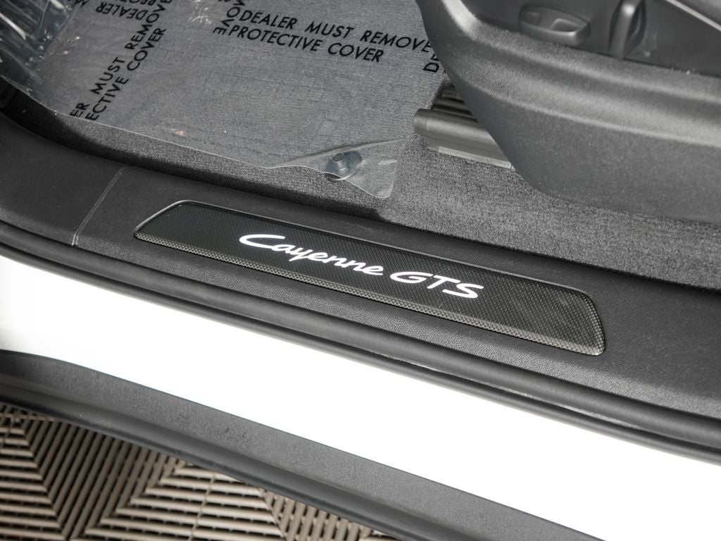 2025 Porsche Cayenne GTS