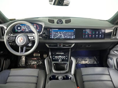 2025 Porsche Cayenne GTS
