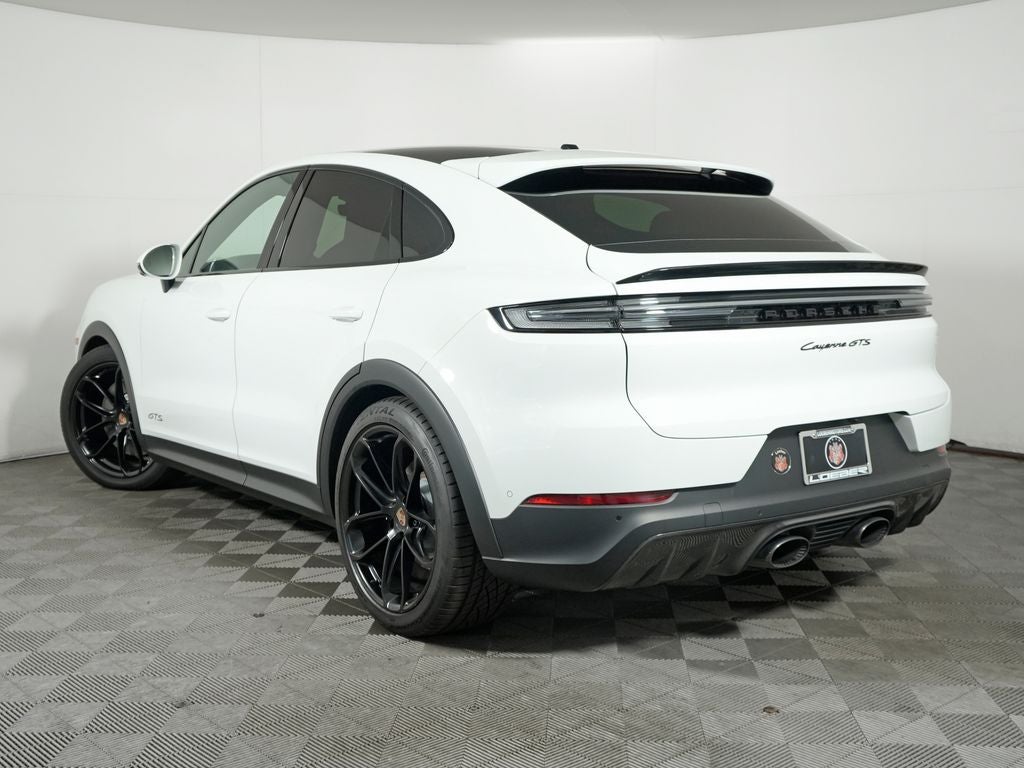 2025 Porsche Cayenne GTS
