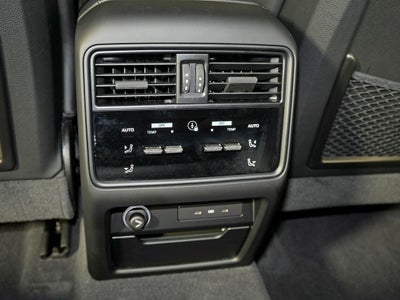 2025 Porsche Cayenne GTS