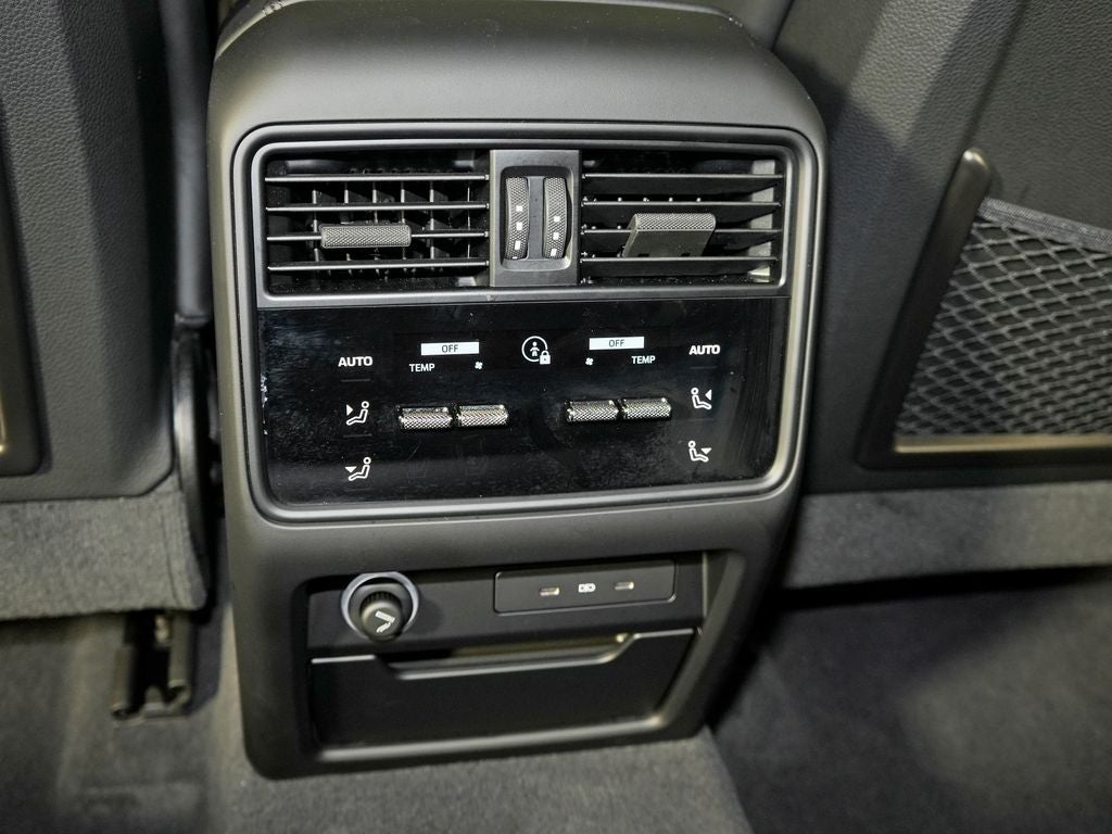 2025 Porsche Cayenne GTS