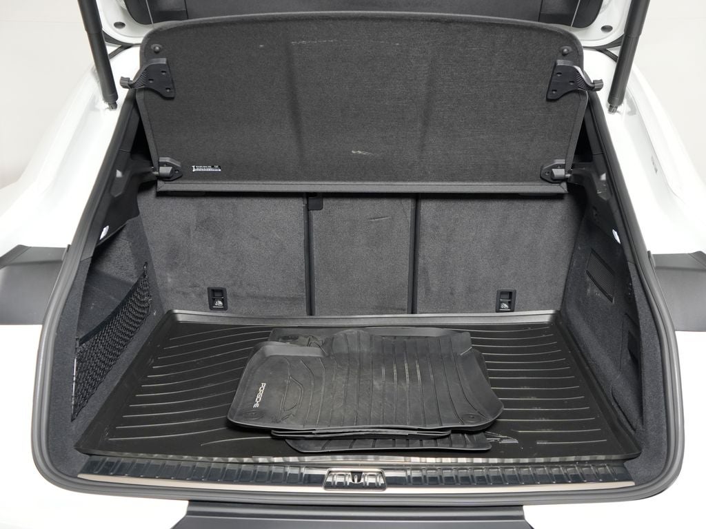 2025 Porsche Cayenne GTS