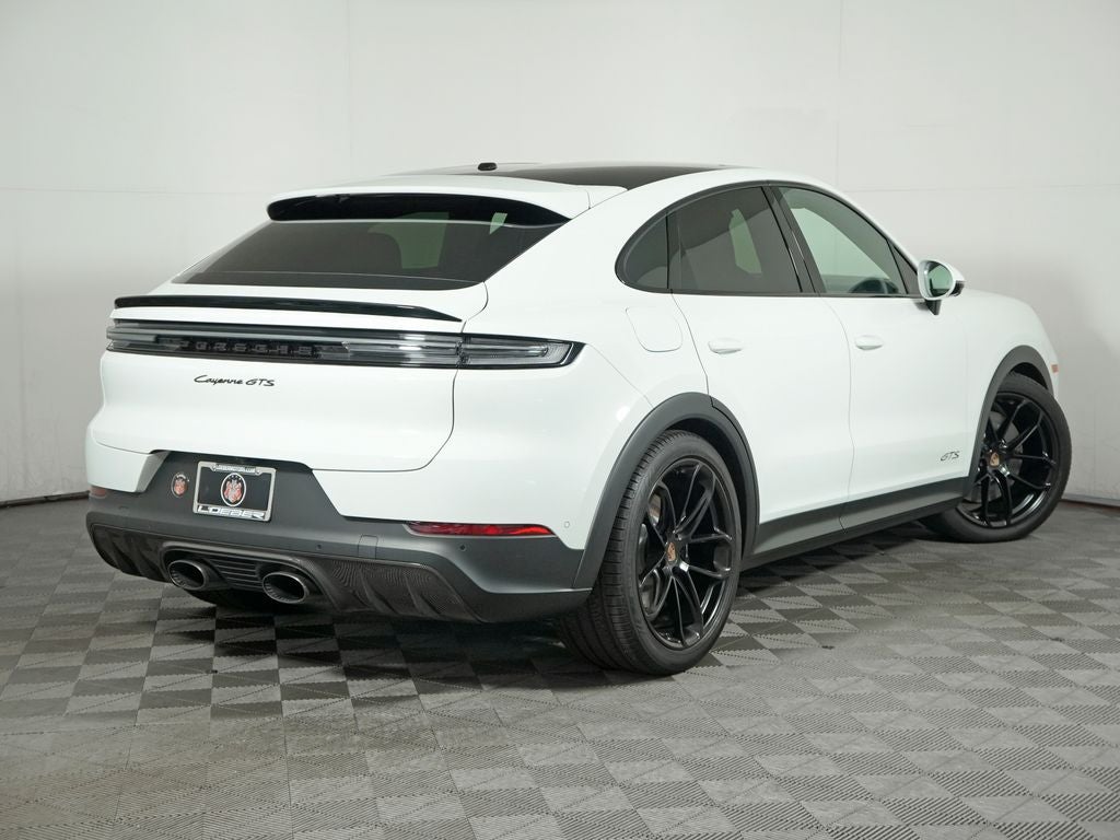 2025 Porsche Cayenne GTS