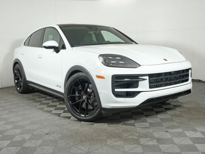 2025 Porsche Cayenne GTS