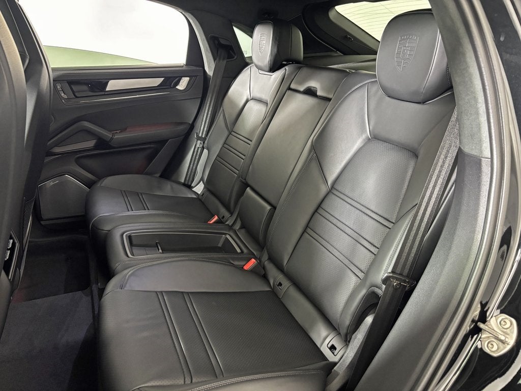 2026 Porsche Cayenne GTS