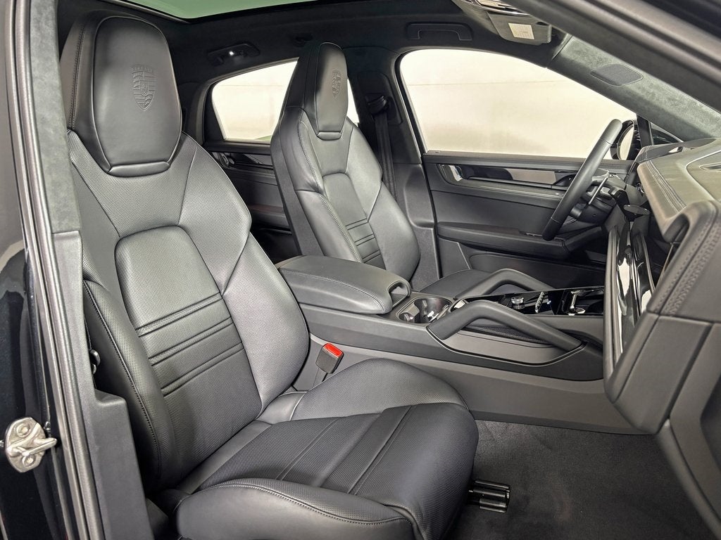 2026 Porsche Cayenne GTS