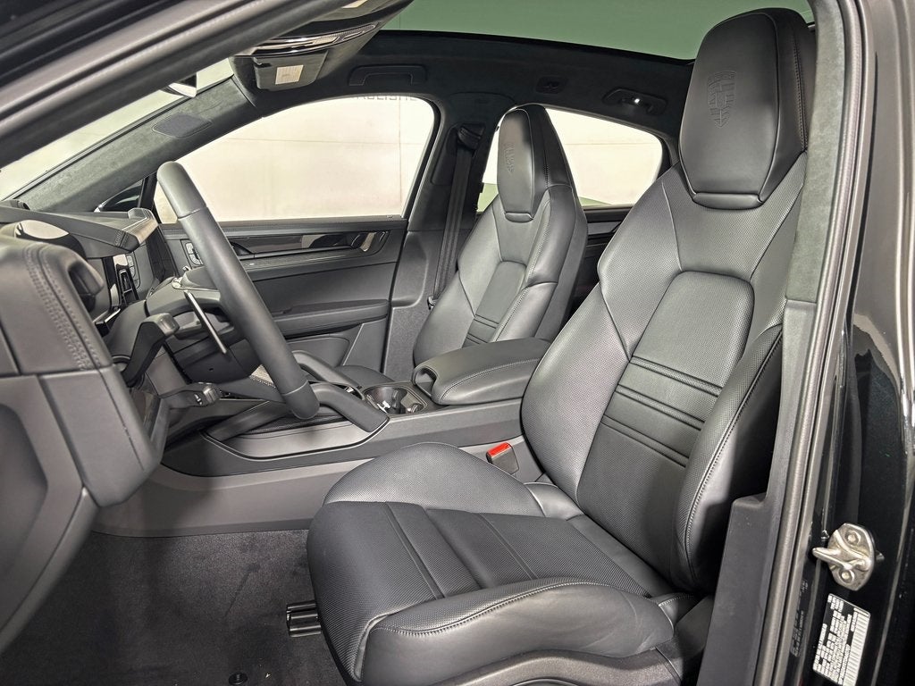 2026 Porsche Cayenne GTS