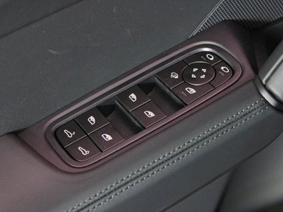 2025 Porsche Cayenne S