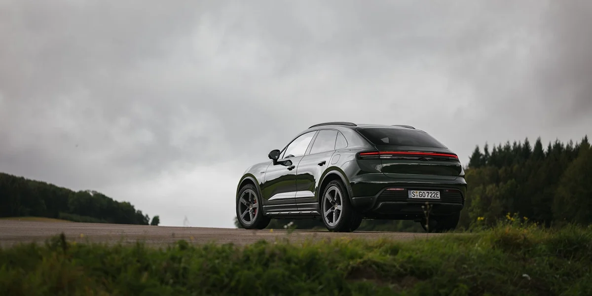2026 Porsche Macan Electric 4S