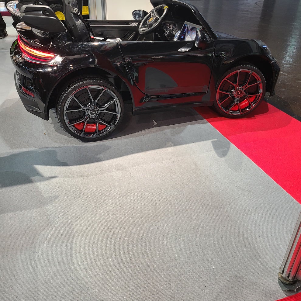 Kids Porsche Side View