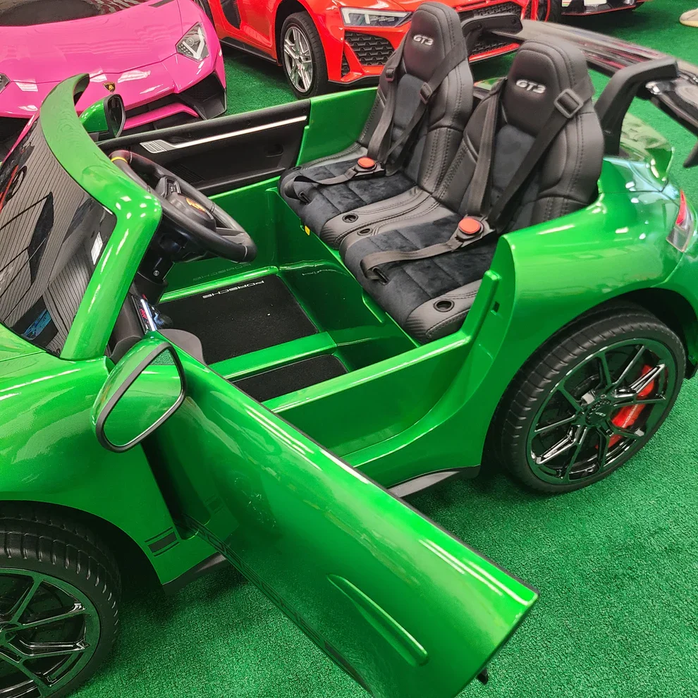 Kids Porsche interior