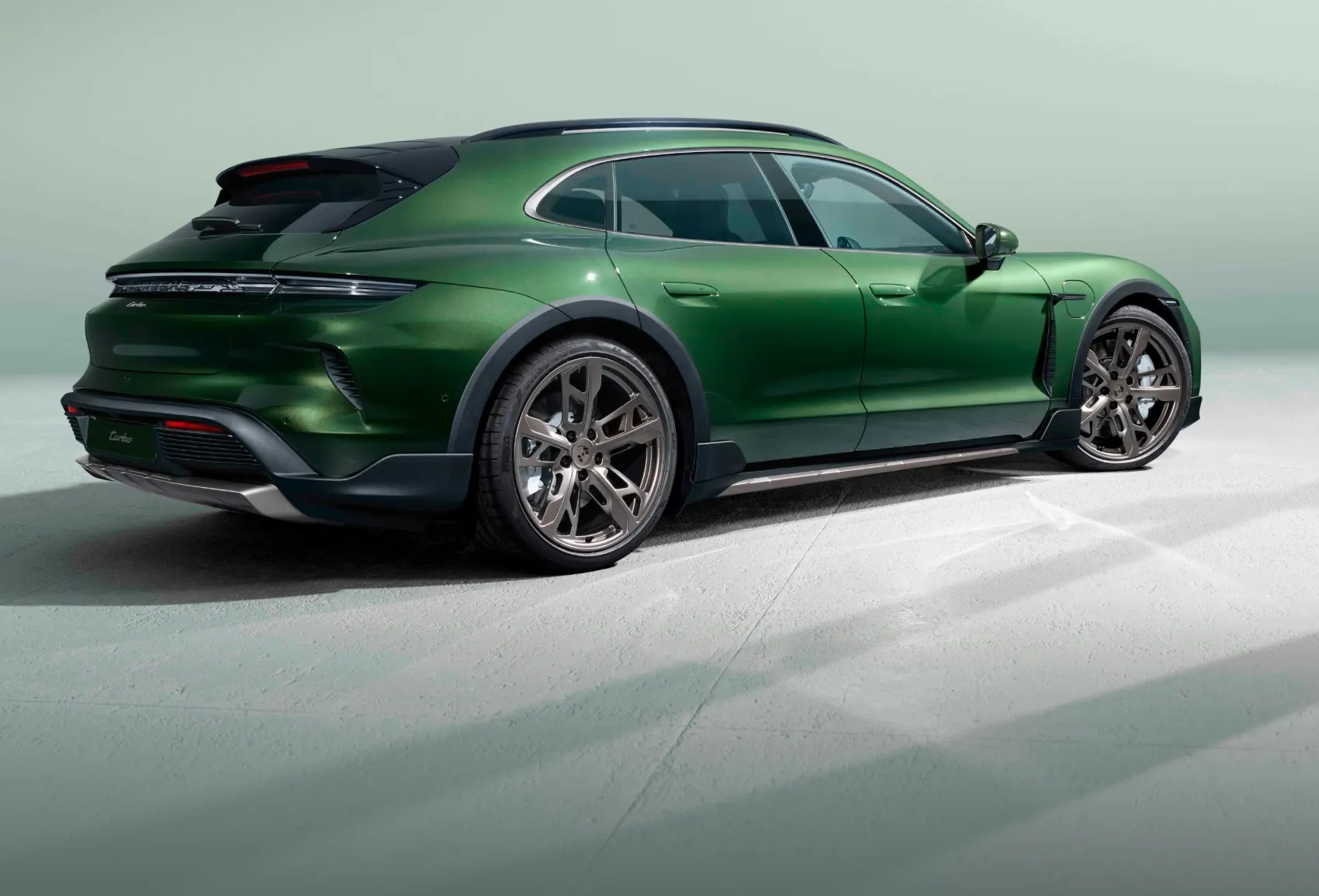 Porsche Taycan Cross Turismo Porsche Active Suspension Management system