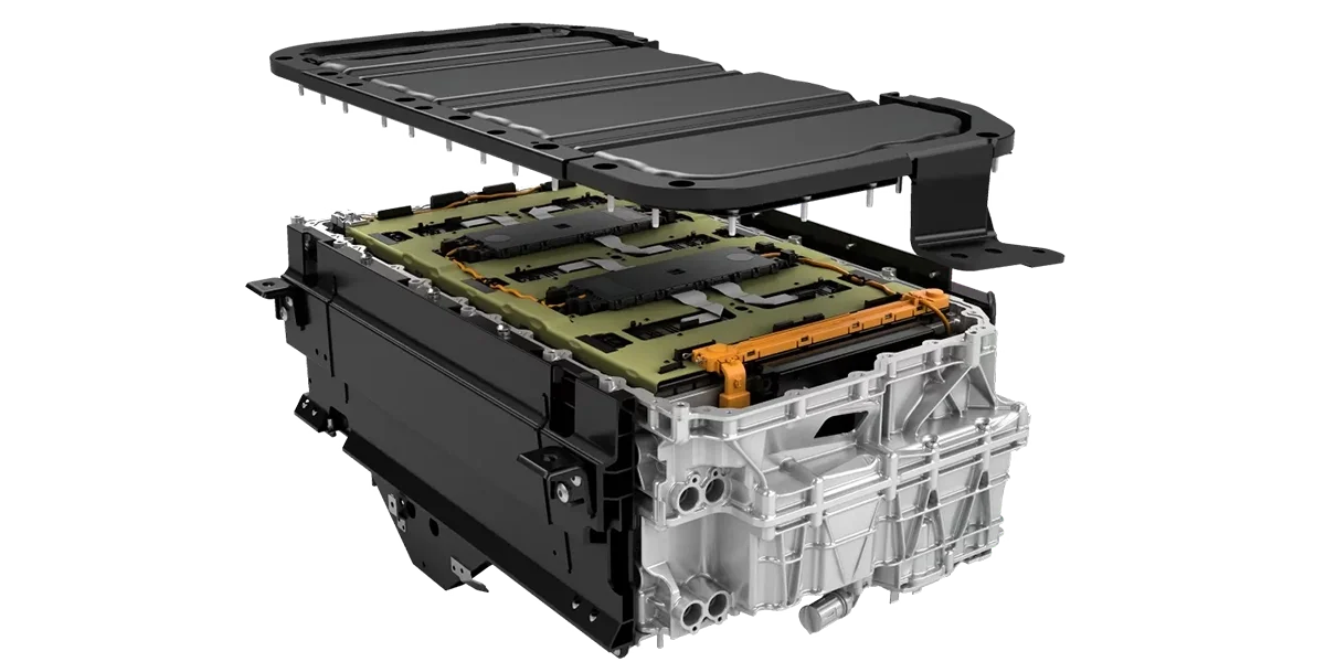 Wheel and braking system of the Porsche Panamera 4 E-Hybrid demonstrating all-wheel-drive performance.