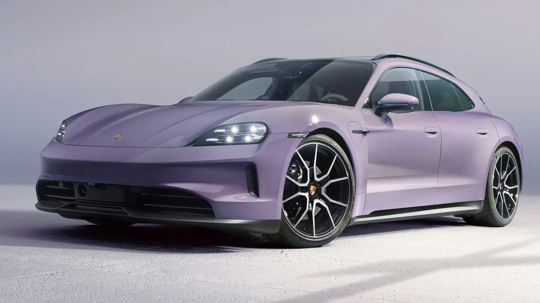 Porsche Taycan Sport Turismo chassis design with low center of gravity for better performance and stability.
