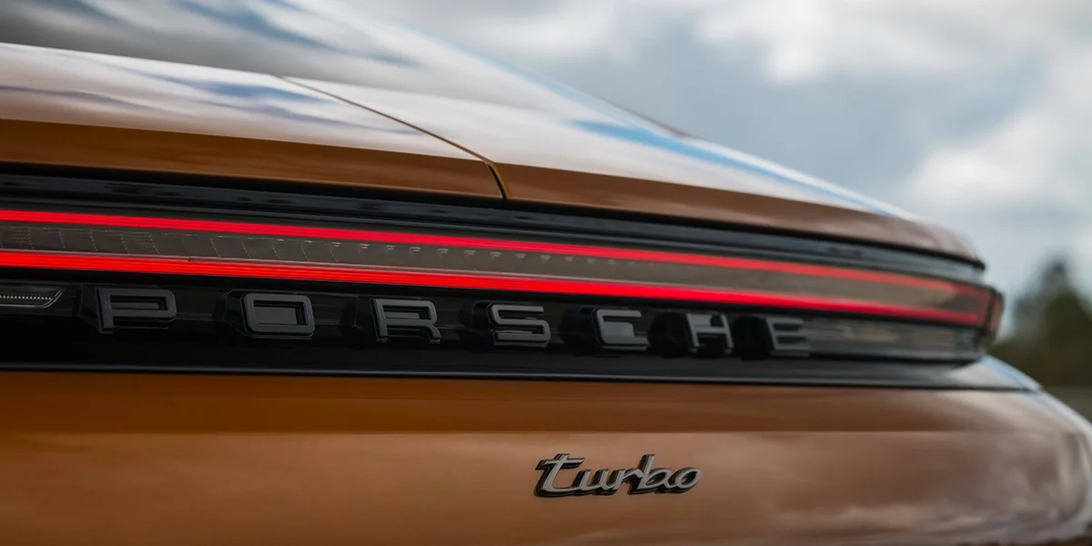 Front view of the 2026 Porsche Panamera 4 E-Hybrid